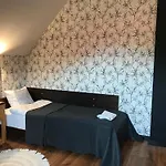 Goscinne Przylesie Lobez