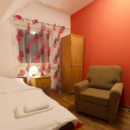 Goscinne Przylesie Homestay *